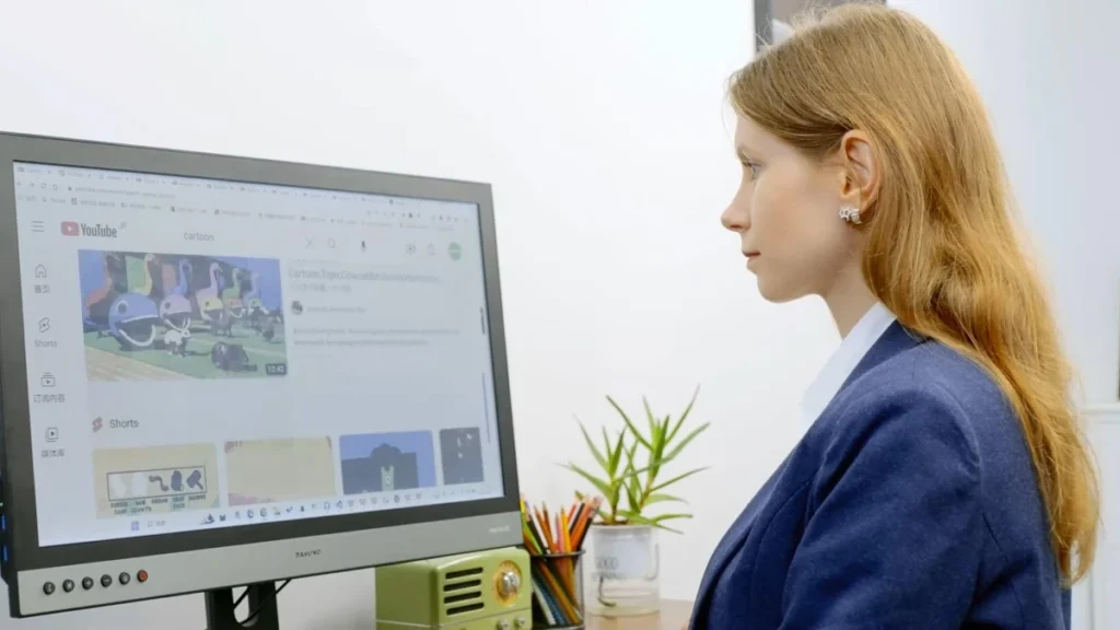 Dasung Paperlike Color. Ten monitor zadba o Twoje zdrowie