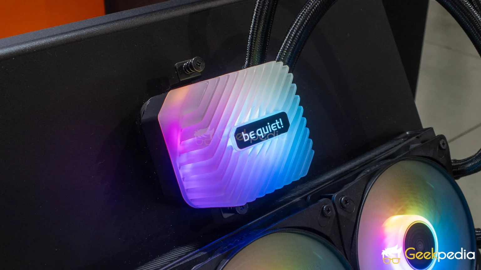 be quiet! pokazal swoje nowe AiO. Poznaj Light Loop