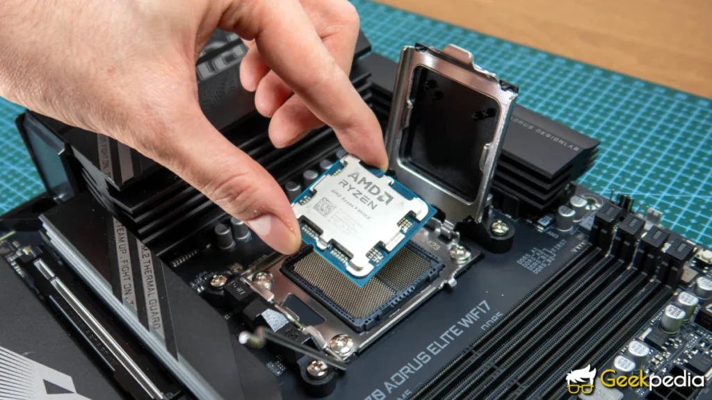 AMD się wygadało. Nadciąga kolejny procesor z 3D V-Cache